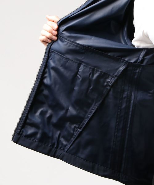adidas(アディダス)の「【別注】アディダス adidas W MH WIND JKT AP 限定コラボ(その他アウター・レディース・ネイビー/ブラック×ブラック/ホワイト×ホワイト・L/M/XL/S)」の6枚目の写真