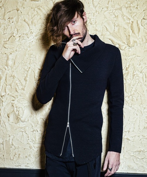 NO ID.(ノーアイディ)の「オフタートルZIP-CD(Tシャツ/カットソー・メンズ・ブラック/ベージュ/ライトベージュ・1/2)」の14枚目の写真