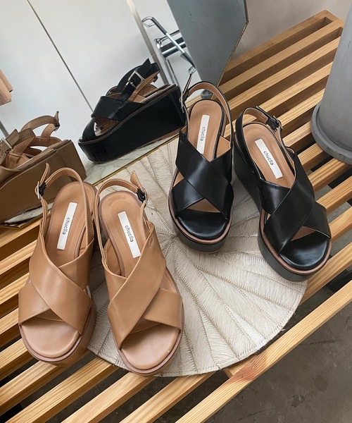 chuclla(チュクラ)の「【chuclla】Platform crossed belt sandal sb-6 chs46(サンダル・レディース・ブラック/ベージュ・36/37/40/38/39)」の9枚目の写真
