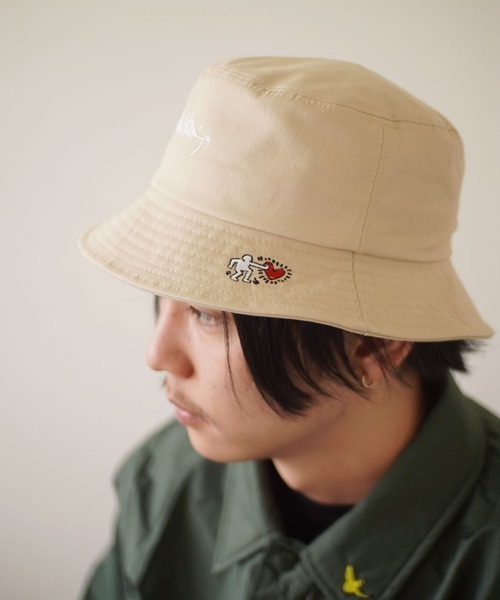 Keith Haring（キース・ヘリング）の「【 Keith Haring / キースヘリング 】 アート ロゴ 刺繍 バケット ハット（ハット・メンズ・ベージュ/ブラック/ホワイト/ブラック系その他/ベージュ系その他/ホワイト系その他/ブラック系その他2/ベージュ系その他2/ホワイト系その他2/ブラック系その他3/ブラック系その他4/ベージュ系その他3/ホワイト系その他3/ブラック系その他5/ホワイト系その他4/ベージュ系その他5/ベージュ系その他4/ブラック系その他6/ホワイト系その他5・FREE）」の16枚目の写真
