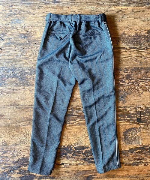 EGO TRIPPING（エゴトリッピング）の「mp8329-MARCHING TROUSERS トラウザーパンツ（その他パンツ・メンズ・グレー/チャコール・31/33/29）」の9枚目の写真