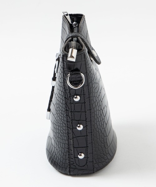 WEGO(ウィゴー)の「WEGO/バックルベルトバケツショルダーバッグ(ショルダーバッグ・レディース・ホワイト/ブラック・FREE)」の13枚目の写真