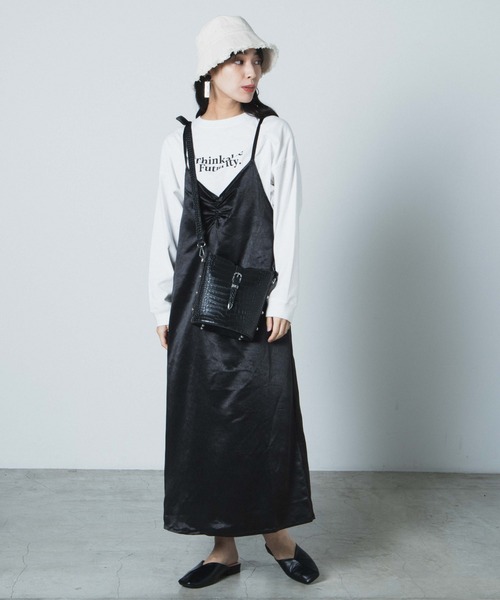 WEGO(ウィゴー)の「WEGO/バックルベルトバケツショルダーバッグ(ショルダーバッグ・レディース・ホワイト/ブラック・FREE)」の9枚目の写真