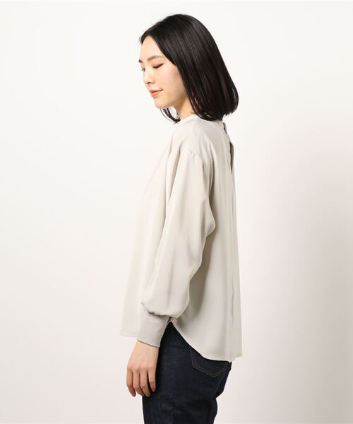 INTERPLANET（インタープラネット）の「ベネシャンハイネックブラウス（シャツ/ブラウス・レディース・ブルー/グレー/ネイビー・FREE）」の4枚目の写真