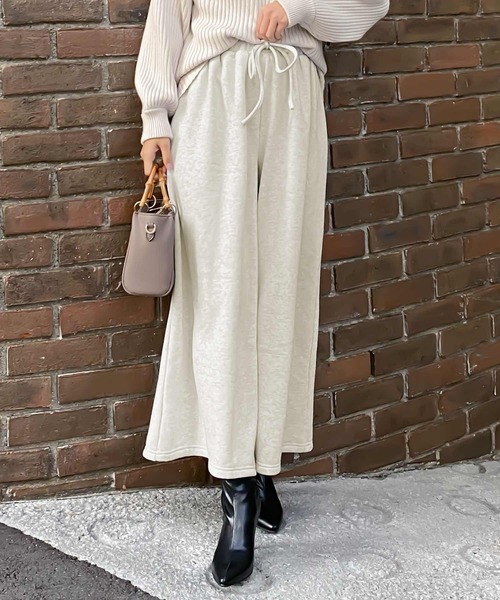 KOBE LETTUCE（コウベレタス）の「[裏起毛] 選べる2丈の裏起毛ガウチョパンツ（スウェットパンツ・レディース・グレー系その他/カーキ/ピンク系その他/ブラウン/グレー系その他2/ブラック/グレー系その他3/グリーン系その他/ピンク系その他2/ブラウン系その他/グレー系その他4/ブラック系その他/ボルドー/レッド系/ネイビー系/ネイビー/ブラック系/グレイッシュベージュ/ブルー・1/2）」の5枚目の写真