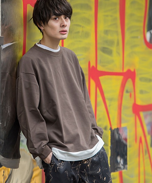 Vicci(ビッチ)の「『vicci/ヴィッチ』裏毛フェイクレイヤードクルーネックビッグトレーナー(スウェット・メンズ・ベージュ/チャコール/ブラック/ホワイト/オリーブ/ブラウン・XL/L/M)」の5枚目の写真