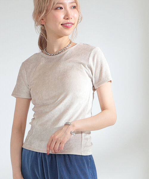Ray BEAMS(レイビームス)の「Ray BEAMS / ストレッチ ベロア Tシャツ(Tシャツ/カットソー・レディース・ライトブルー/ベージュ/オレンジ・ONE SIZE)」の20枚目の写真