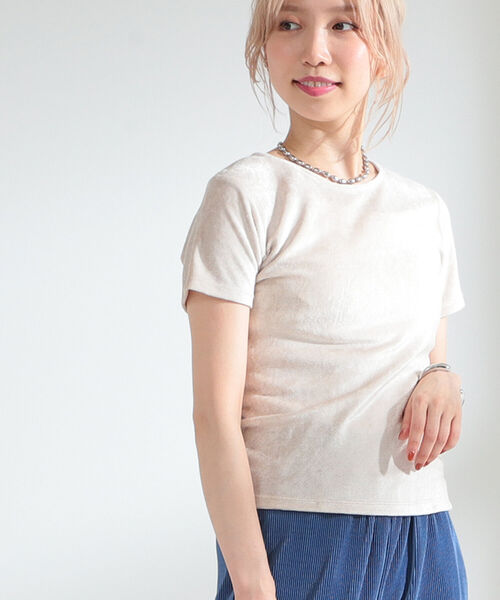 Ray BEAMS(レイビームス)の「Ray BEAMS / ストレッチ ベロア Tシャツ(Tシャツ/カットソー・レディース・ライトブルー/ベージュ/オレンジ・ONE SIZE)」の21枚目の写真