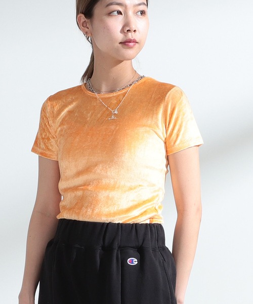 Ray BEAMS(レイビームス)の「Ray BEAMS / ストレッチ ベロア Tシャツ(Tシャツ/カットソー・レディース・ライトブルー/ベージュ/オレンジ・ONE SIZE)」の3枚目の写真