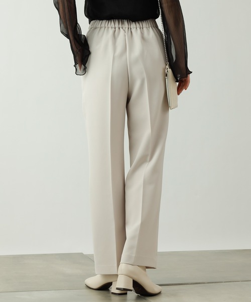 COLONY 2139（コロニートゥーワンスリーナイン）の「ダブルクロスセンタープレスストレートパンツ(セットアップ可)（スラックス・レディース・ブラック/ベージュ/イエロー・MEDIUM/LARGE）」の12枚目の写真