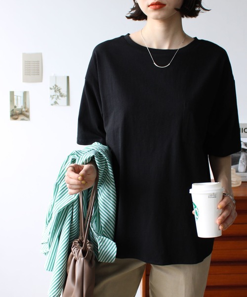 GeeRA（ジーラ）の「綿100％ラウンドヘムビッグＴシャツ（Tシャツ/カットソー・レディース・オフホワイト/モカ/グリーン/ライトパープル/ブラック/ライトブルー・X-LARGE/XX-LARGE/SMALL/LARGE/MEDIUM）」の18枚目の写真