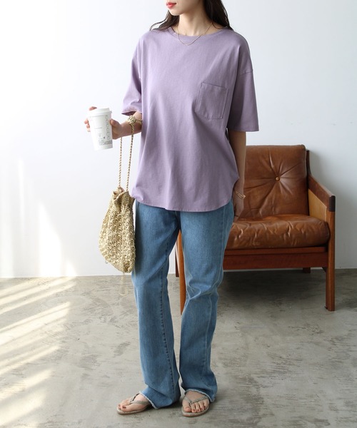 GeeRA（ジーラ）の「綿100％ラウンドヘムビッグＴシャツ（Tシャツ/カットソー・レディース・オフホワイト/モカ/グリーン/ライトパープル/ブラック/ライトブルー・X-LARGE/XX-LARGE/SMALL/LARGE/MEDIUM）」の13枚目の写真