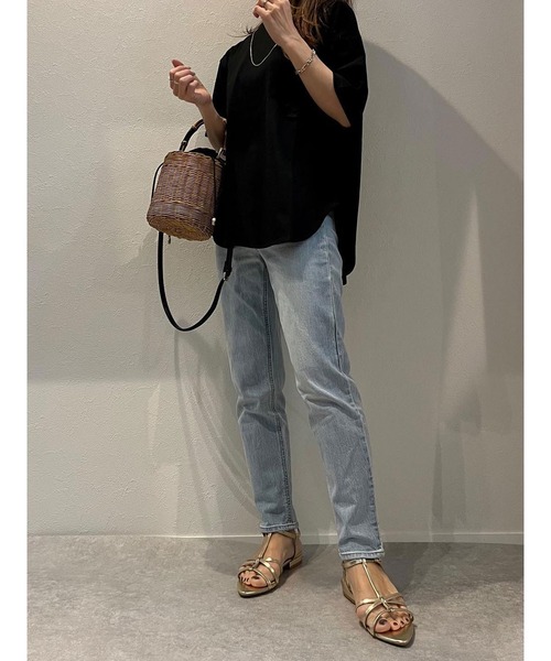 GeeRA（ジーラ）の「綿100％ラウンドヘムビッグＴシャツ（Tシャツ/カットソー・レディース・オフホワイト/モカ/グリーン/ライトパープル/ブラック/ライトブルー・X-LARGE/XX-LARGE/SMALL/LARGE/MEDIUM）」の14枚目の写真