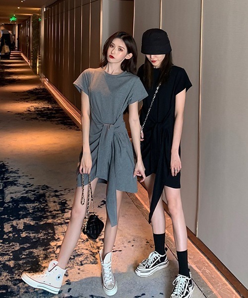 SVEC（シュベック）の「サイドリボン Tシャツ ワンピース（ワンピース・レディース・ブラック/グレー・L/M）」の14枚目の写真