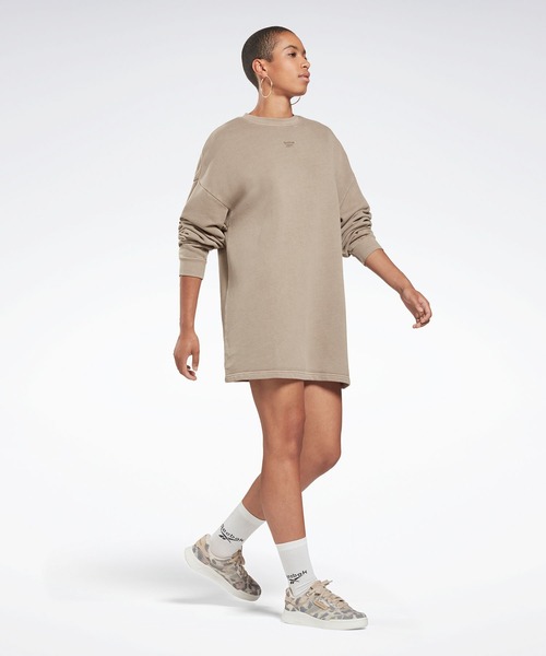 Reebok（リーボック）の「 クラシックス ナチュラル ダイ オーバーサイズ クルー ドレス / Classics Natural Dye Oversize Crew Dress（ワンピース・レディース・ベージュ/サンドグレー・SMALL/MEDIUM/LARGE/X-LARGE）」の9枚目の写真