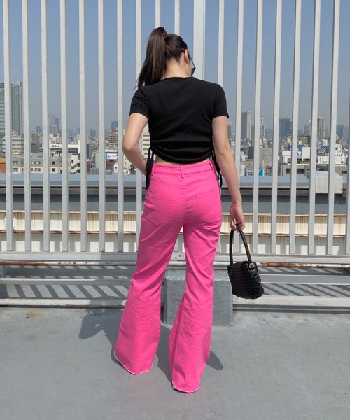 SHAGGIE（シャギー）の「サイドシャーリングミニリブTeeシャツ（Tシャツ/カットソー・レディース・ホワイト/ブラック/その他・FREE）」の6枚目の写真