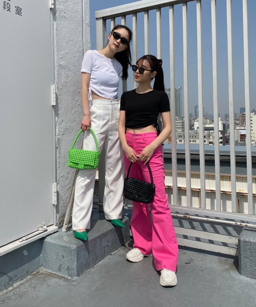 SHAGGIE（シャギー）の「サイドシャーリングミニリブTeeシャツ（Tシャツ/カットソー・レディース・ホワイト/ブラック/その他・FREE）」の17枚目の写真