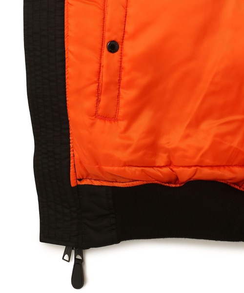 AVIREX（アヴィレックス）の「AVIREX/アヴィレックス/MA-1 COMMERCIAL LOGO(コマーシャルロゴ)（MA-1・メンズ・ブラック/セージグリーン・MEDIUM/LARGE/X-LARGE/XX-LARGE）」の11枚目の写真