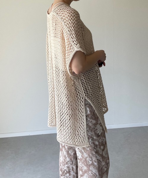 y/m by misato（イムバイミサト）の「メッシュ編みチュニック（チュニック・レディース・ブラック/ベージュ/オフホワイト・FREE）」の6枚目の写真