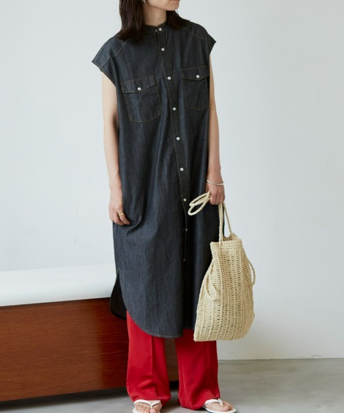 Auntie Rosa Holiday（アンティローザホリデー）の「デニムノースリーブシャツワンピース（ワンピース・レディース・ブラック/ブルー・SMALL/FREE）」の12枚目の写真