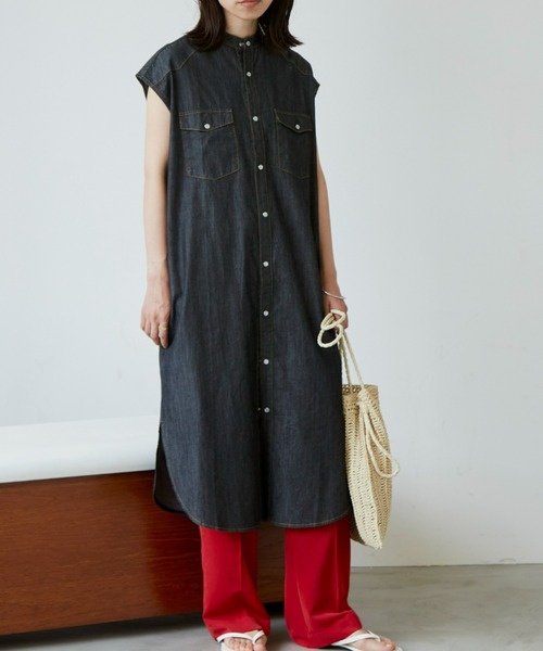 Auntie Rosa Holiday（アンティローザホリデー）の「デニムノースリーブシャツワンピース（ワンピース・レディース・ブラック/ブルー・SMALL/FREE）」の13枚目の写真