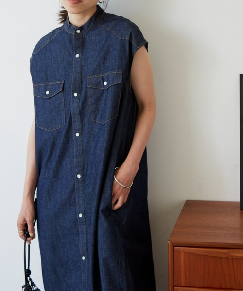Auntie Rosa Holiday（アンティローザホリデー）の「デニムノースリーブシャツワンピース（ワンピース・レディース・ブラック/ブルー・SMALL/FREE）」の6枚目の写真