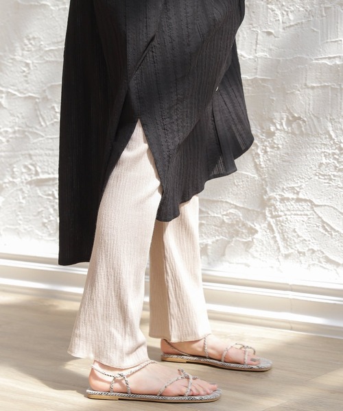 LAKOLE（ラコレ）の「カット楊柳レギンスパンツ / 950865（レギンス/スパッツ・レディース・ブラック/ベージュ/ブラウン系その他・SMALL/MEDIUM）」の3枚目の写真