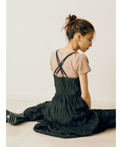 EVRIS（エヴリス）の「バッククロスティアードワンピース（ワンピース・レディース・ブラック/パープル/オレンジ/アイボリー・FREE）」の10枚目の写真