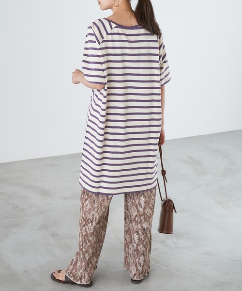 Chaco closet（チャコ クローゼット）の「天竺ボーダー ロングビッグ Tシャツ ボーダーT/ワンピース（ワンピース・レディース・チャコールグレー/オレンジ/ボルドー/ラベンダー/マスタード/ネイビー・FREE）」の4枚目の写真