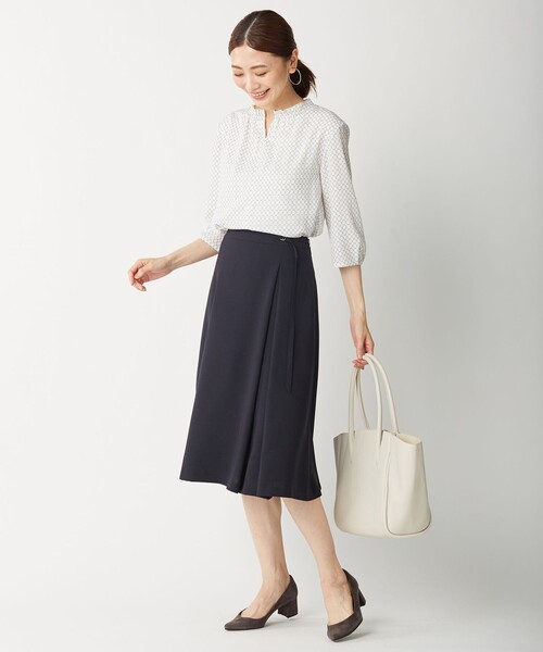 J.PRESS(ジェイプレス)の「チェーンプリント カットソー(Tシャツ/カットソー・レディース・ホワイト系5/ネイビー系5・LARGE/MEDIUM)」の5枚目の写真