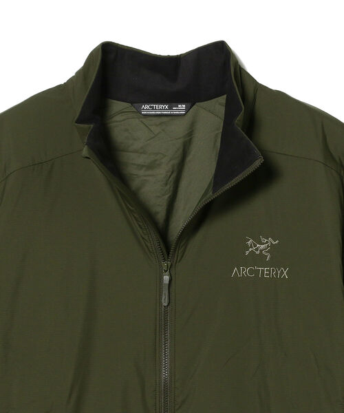 ARC'TERYX(アークテリクス)の「ARC’TERYX / Atom LT Jacket(ブルゾン・メンズ・チャコールグレー/ブラック・SMALL/LARGE/X-LARGE/MEDIUM)」の4枚目の写真