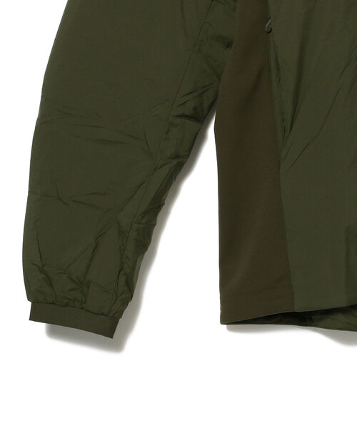 ARC'TERYX(アークテリクス)の「ARC’TERYX / Atom LT Jacket(ブルゾン・メンズ・チャコールグレー/ブラック・SMALL/LARGE/X-LARGE/MEDIUM)」の5枚目の写真