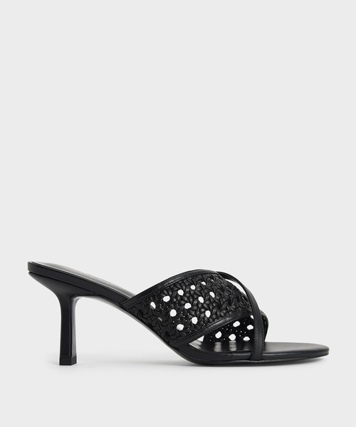 CHARLES & KEITH(チャールズ & キース)の「アシンメトリック ウーブンストラップミュール / Asymmetric Woven Strap Mules(サンダル・レディース・ブラック/ブラウン/ゴールド・22.5cm/23cm/23.5cm/24.5cm/25cm/25.5cm)」の2枚目の写真