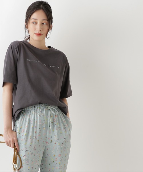 NATURAL BEAUTY BASIC(ナチュラルビューティーベーシック)の「オーガニックコットンレタリングロゴT(Tシャツ/カットソー・レディース・ベージュ/オフホワイト/グレー系その他・MEDIUM)」の8枚目の写真