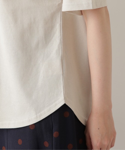 NATURAL BEAUTY BASIC(ナチュラルビューティーベーシック)の「オーガニックコットンレタリングロゴT(Tシャツ/カットソー・レディース・ベージュ/オフホワイト/グレー系その他・MEDIUM)」の16枚目の写真