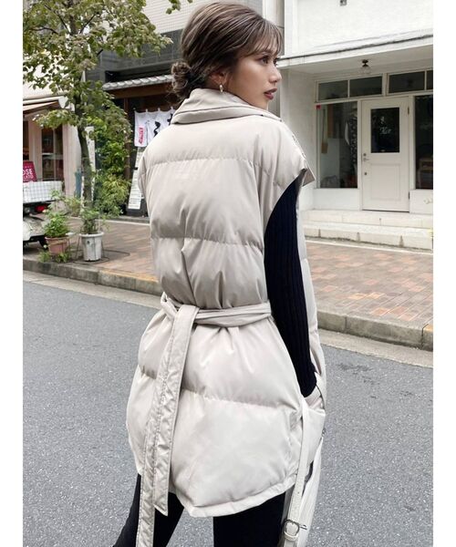 MURUA（ムルーア）の「ロングエアコンダウンベスト（ダウンベスト・レディース・ブラック/カーキ/アイボリー・FREE）」の4枚目の写真