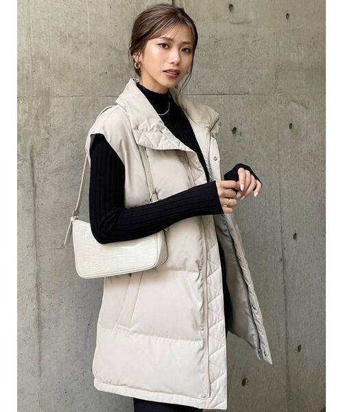 MURUA（ムルーア）の「ロングエアコンダウンベスト（ダウンベスト・レディース・ブラック/カーキ/アイボリー・FREE）」の7枚目の写真