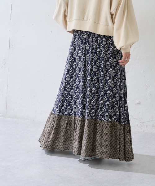 DISCOAT（ディスコート）の「VTG花柄パッチワークフレアスカート（スカート・レディース・ネイビー/キャメル・FREE）」の2枚目の写真