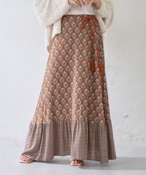 DISCOAT（ディスコート）の「VTG花柄パッチワークフレアスカート（スカート・レディース・ネイビー/キャメル・FREE）」の7枚目の写真