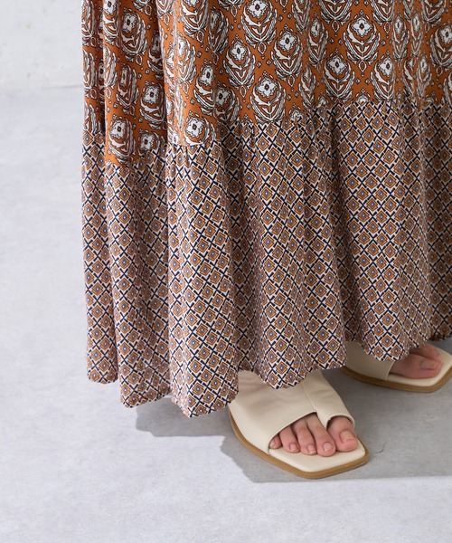 DISCOAT（ディスコート）の「VTG花柄パッチワークフレアスカート（スカート・レディース・ネイビー/キャメル・FREE）」の19枚目の写真