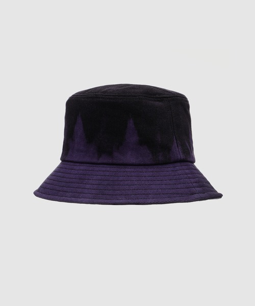 Feng Chen Wang(フェン・チェン・ワン)の「TIE DYE DENIM BUCKET HAT(ハット・レディース・ブラック×パープル・ONE SIZE)」の2枚目の写真