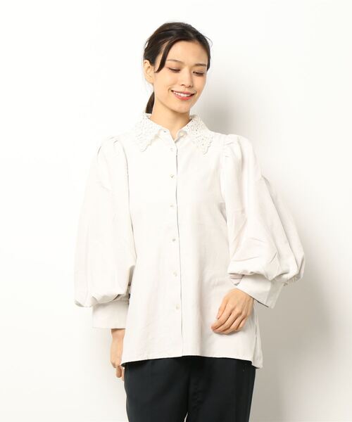 ems excite（エムズエキサイト）の「襟レースパワショルブラウス（シャツ/ブラウス・レディース・ホワイト/ライトブルー/ブラック/ブラック系その他・FREE）」の10枚目の写真
