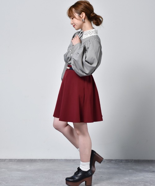 ems excite（エムズエキサイト）の「襟レースパワショルブラウス（シャツ/ブラウス・レディース・ホワイト/ライトブルー/ブラック/ブラック系その他・FREE）」の22枚目の写真