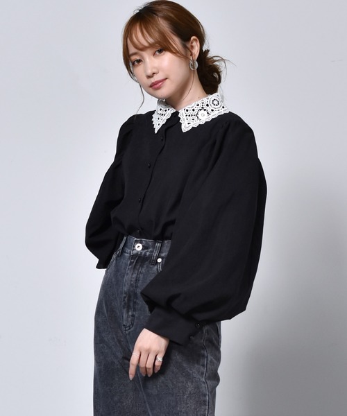 ems excite（エムズエキサイト）の「襟レースパワショルブラウス（シャツ/ブラウス・レディース・ホワイト/ライトブルー/ブラック/ブラック系その他・FREE）」の16枚目の写真