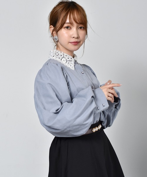 ems excite（エムズエキサイト）の「襟レースパワショルブラウス（シャツ/ブラウス・レディース・ホワイト/ライトブルー/ブラック/ブラック系その他・FREE）」の12枚目の写真