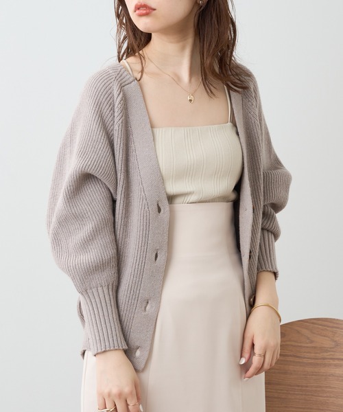 natural couture(ナチュラルクチュール)の「もちもち触感のプチプラアイレットカーディガン(カーディガン/ボレロ・レディース・ブラック/ベージュ/オフホワイト/ピンク/グリーン/ラベンダー/グレー/ミント・FREE)」の3枚目の写真