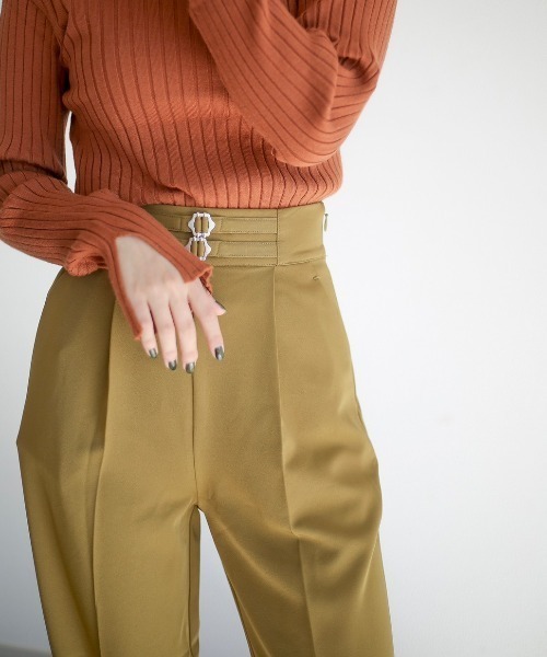 spoon store（スプーンストア）の「ダブルベルトセンタープレススラックス（スラックス・レディース・グリーン/ボルドー/マスタード・SMALL/MEDIUM）」の8枚目の写真