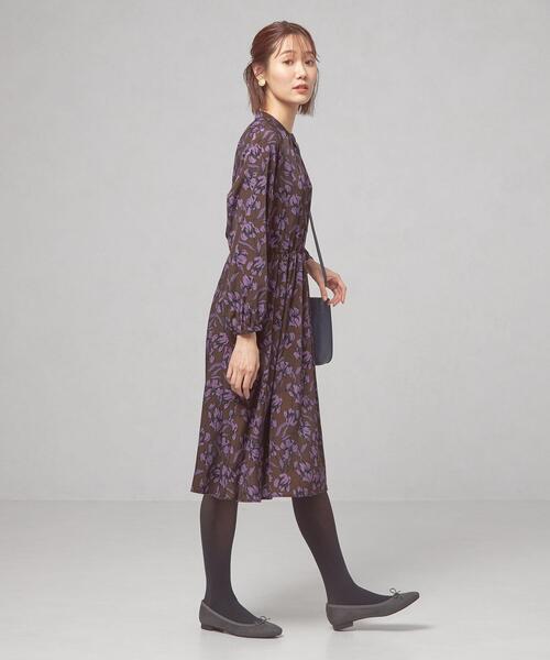 closet story（クローゼットストーリー）の「＜closet story＞カラーフラワー ギャザーワンピース -ウォッシャブル-（ワンピース・レディース・ブラック/ダークブラウン/ロイヤルブルー・FREE）」の10枚目の写真