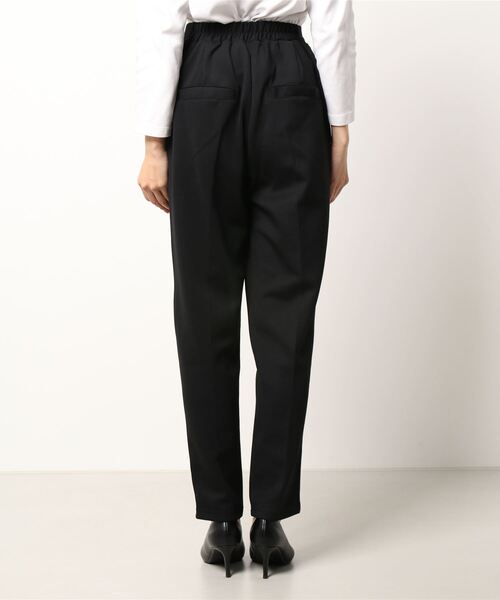 PAGEBOY(ページボーイ)の「カットテーパードパンツ(スウェットパンツ・レディース・ブラック/グレイッシュベージュ/イエロー・FREE)」の6枚目の写真