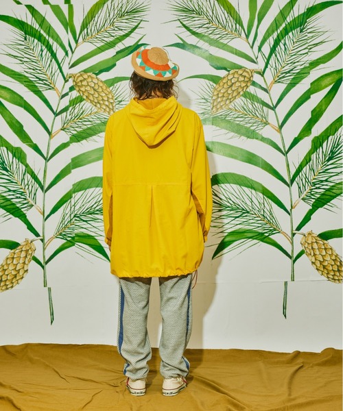 AlexanderLeeChang（アレキサンダーリーチャン）の「AlexanderLeeChang アレキサンダーリーチャン / BIG ANORAK ビッグアノラック / AC032202（マウンテンパーカー・レディース・イエロー/パープル/ブラック・2/3）」の10枚目の写真